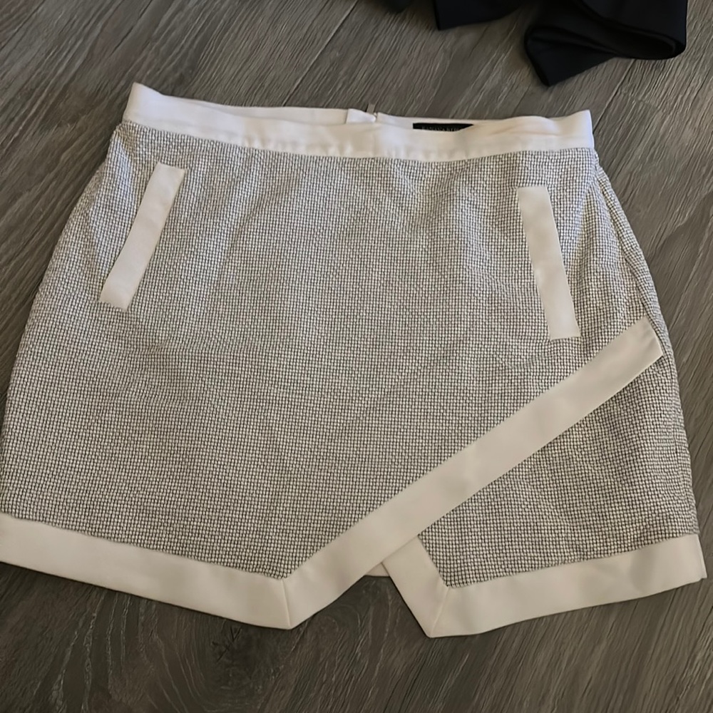 Banana republic mini skirt